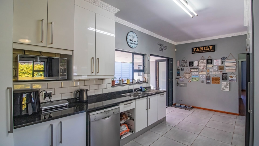 4 Bedroom Property for Sale in Stirling Eastern Cape